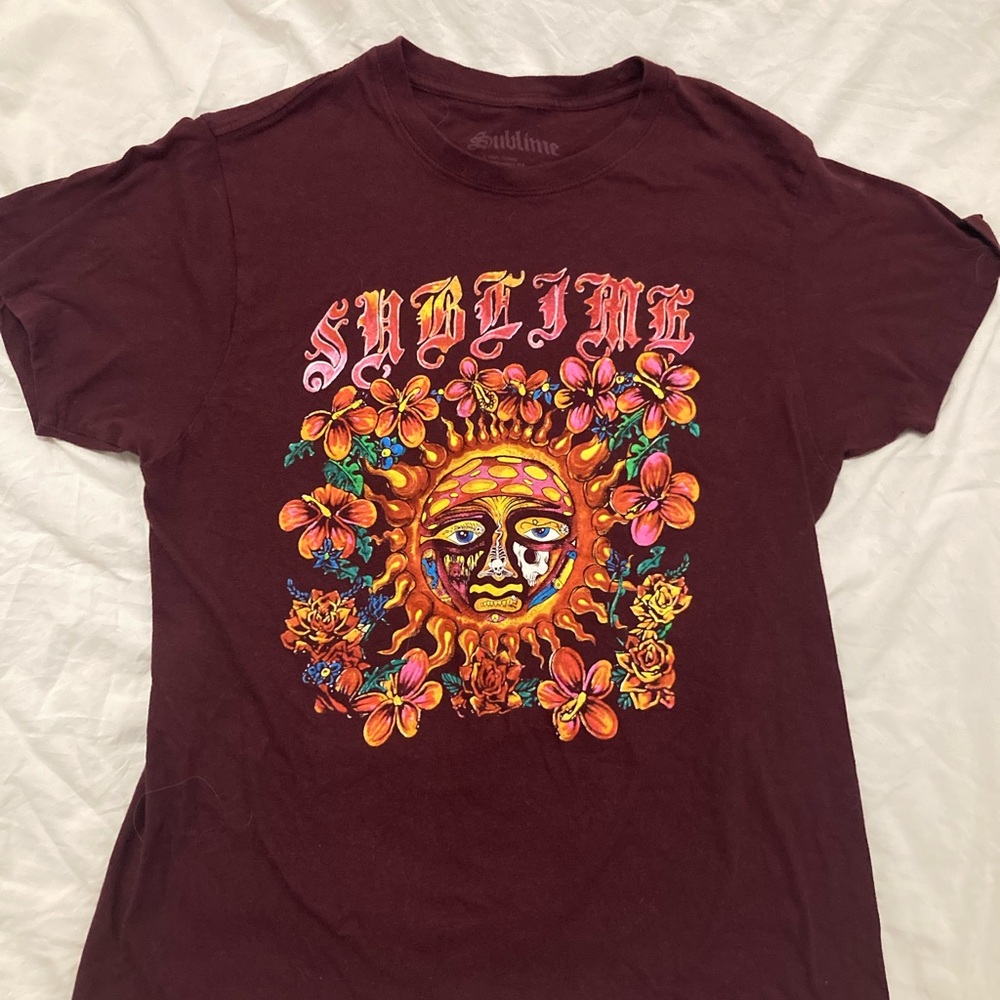 Maroon Sublime Graphic T-Shirt with Sun and Flowers
